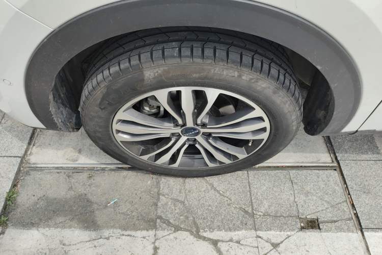 Used Haval F7 2020 2.0T All-Wheel Drive iJoy Exterior 4