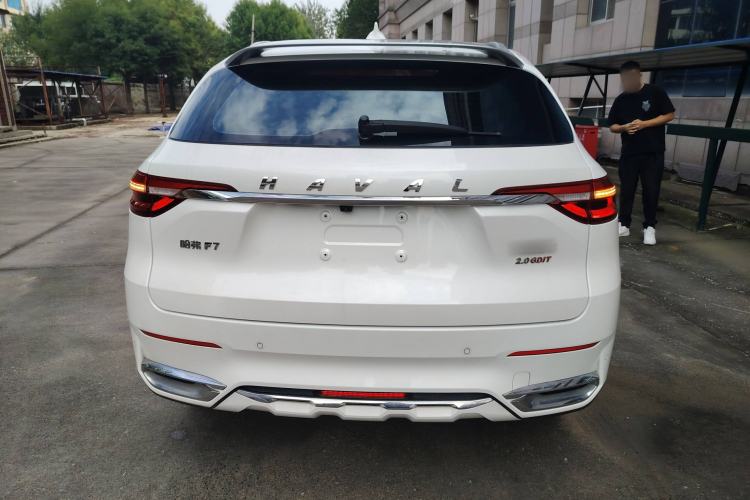 Used Haval F7 2020 2.0T Two-Wheel Drive i-Van Exterior 4