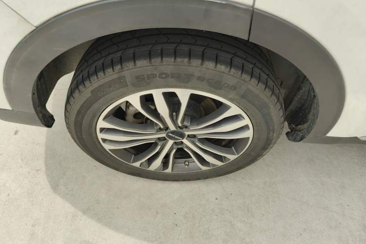 Used Haval F7 2020 2.0T All-Wheel Drive iJoy Exterior 5