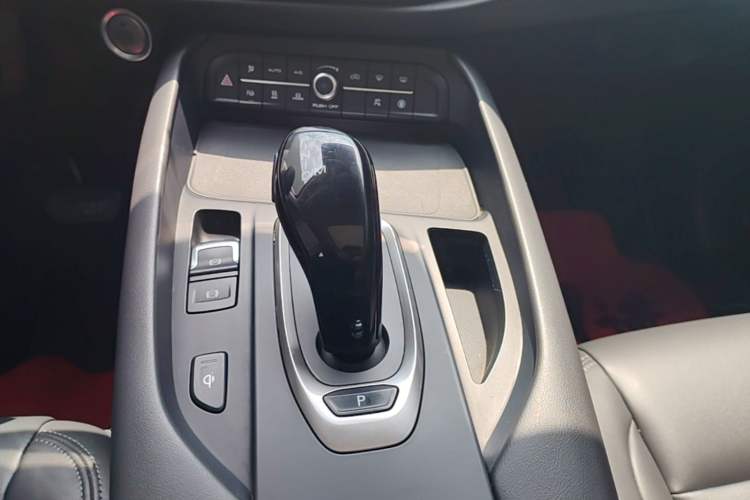 Used Haval F7 2020 1.5T Two-Wheel Drive i-Trend Gear Lever