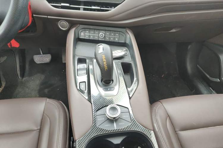 Used Haval F7 2020 2.0T All-Wheel Drive iJoy Gear Lever