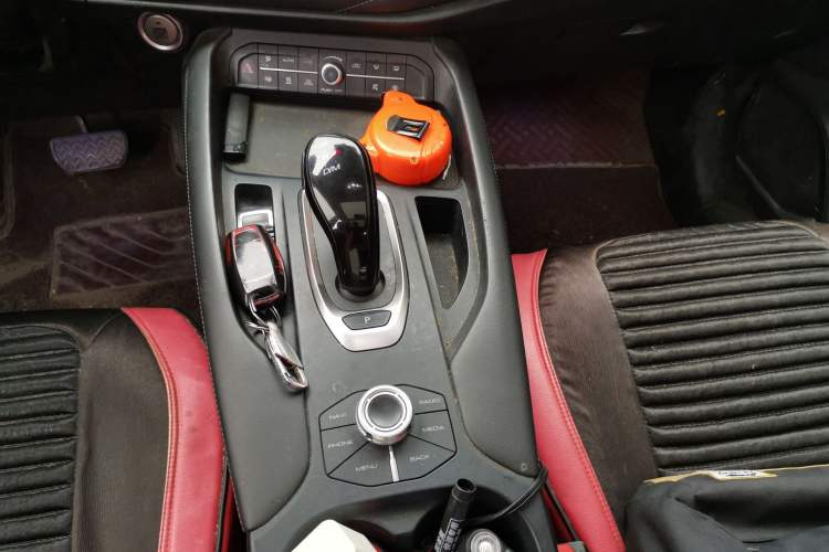 Used Haval F7 2020 1.5T Two-Wheel Drive i-Trend Gear Lever