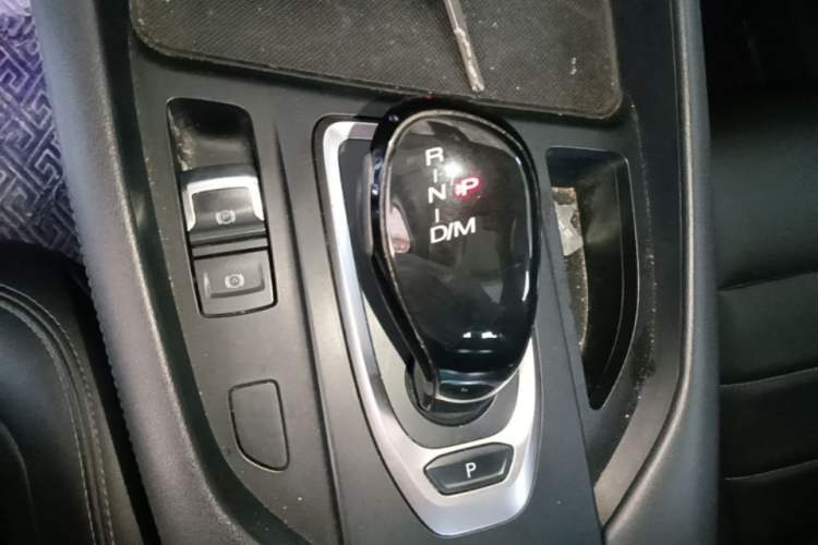 Used Haval F7 2020 1.5T Two-Wheel Drive i-Type Gear Lever