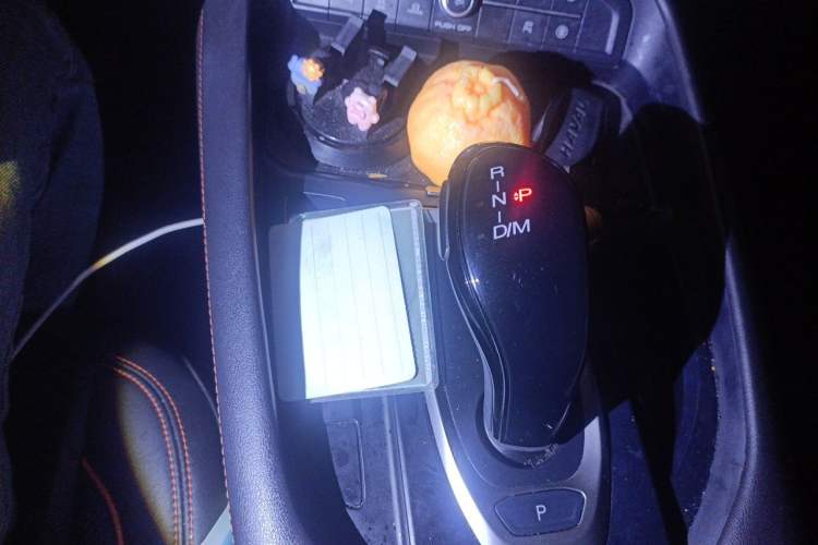 Used Haval F7 2020 1.5T Two-Wheel Drive i-Type Gear Lever