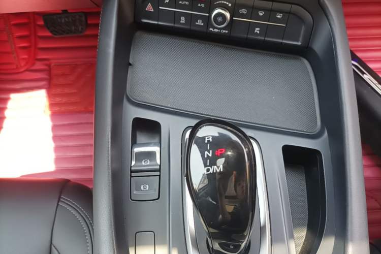 Used Haval F7 2020 1.5T Two-Wheel Drive i-Type Gear Lever