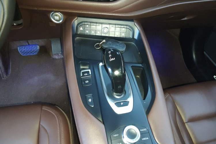 Used Haval F7 2020 1.5T Two-Wheel Drive i-Trend Gear Lever