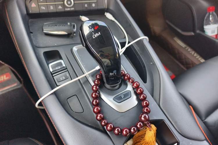 Used Haval F7 2020 1.5T Two-Wheel Drive i-Trend Gear Lever