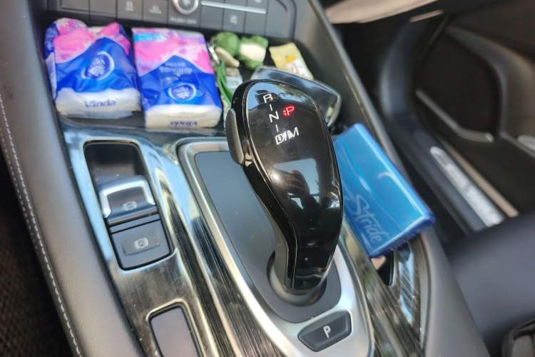 Used Haval F7 2020 1.5T Two-Wheel Drive i-Type Gear Lever