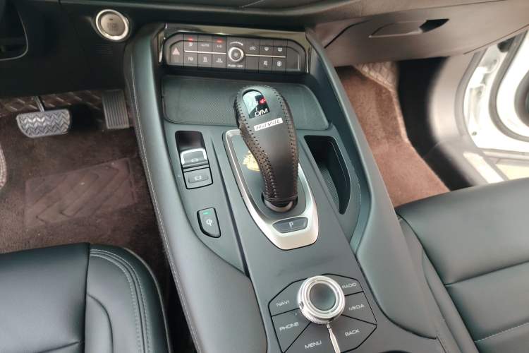 Used Haval F7 2020 2.0T Two-Wheel Drive i-Van Gear Lever