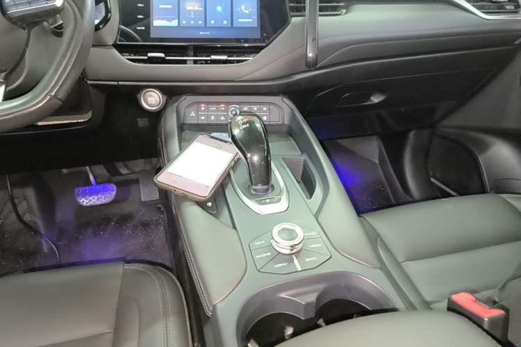 Used Haval F7 2020 1.5T Two-Wheel Drive i-Trend Gear Lever