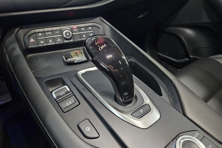 Used Haval F7 2020 1.5T Two-Wheel Drive i-Trend Gear Lever