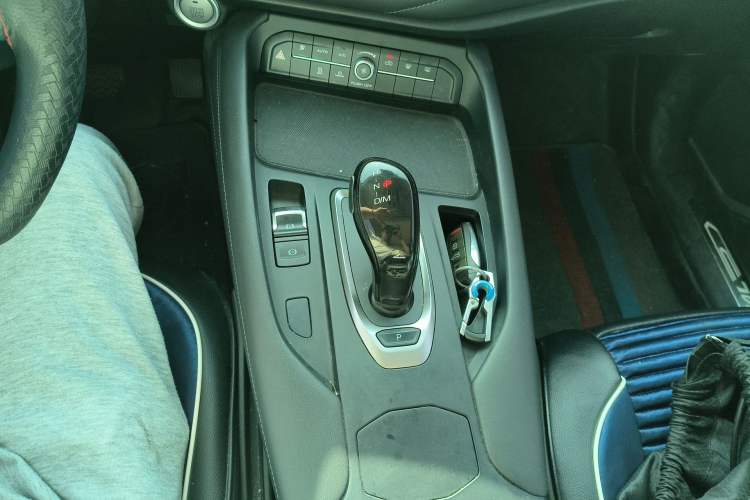 Used Haval F7 2020 1.5T Two-Wheel Drive iCool Gear Lever