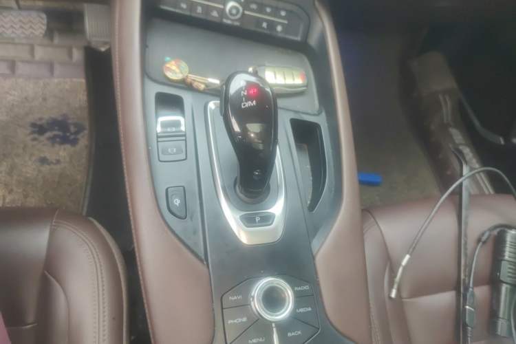 Used Haval F7 2020 1.5T Two-Wheel Drive i-Trend Gear Lever