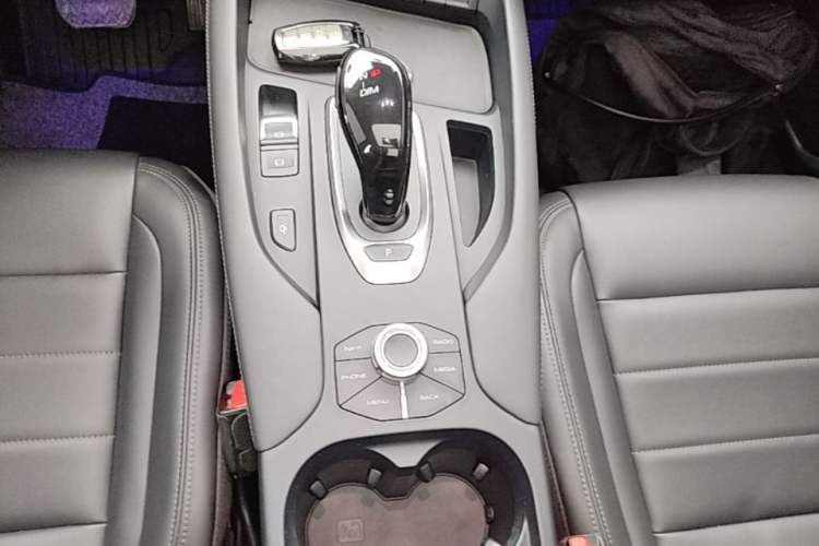 Used Haval F7 2020 1.5T Two-Wheel Drive i-Trend Gear Lever
