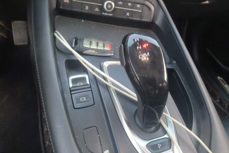 Used Haval F7 2020 2.0T Two-Wheel Drive i-Active Gear Lever