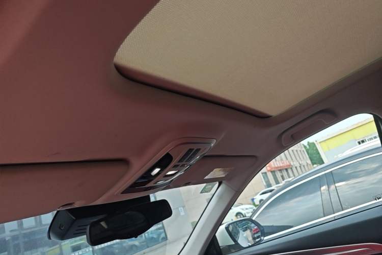Used Haval F7 2020 2.0T Two-Wheel Drive i-Van Headliner