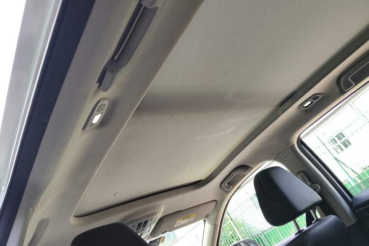 Used Haval F7 2020 2.0T Two-Wheel Drive i-Van Headliner