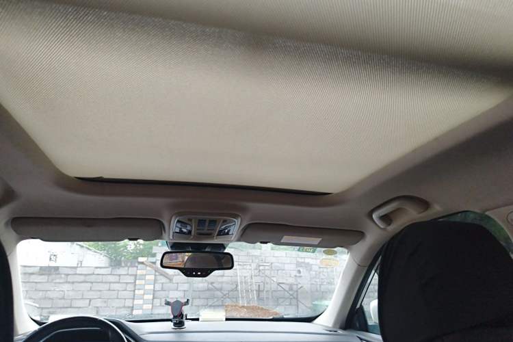Used Haval F7 2020 1.5T Two-Wheel Drive i-Type Headliner