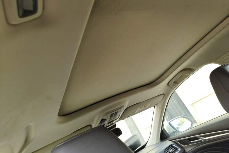 Used Haval F7 2020 2.0T All-Wheel Drive iJoy Headliner