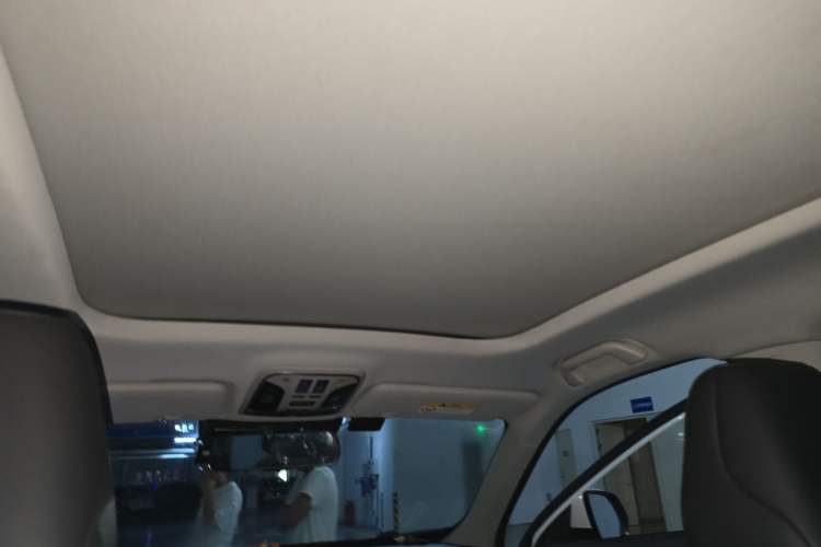 Used Haval F7 2020 2.0T Two-Wheel Drive i-Van Headliner
