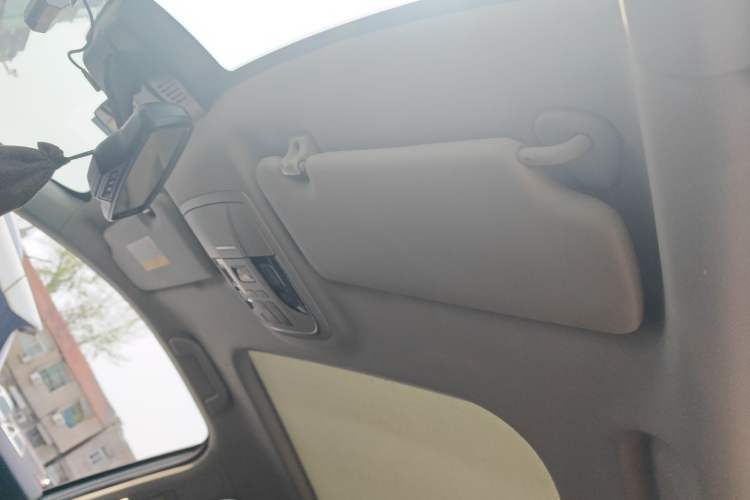 Used Haval F7 2020 1.5T Two-Wheel Drive i-Type Headliner