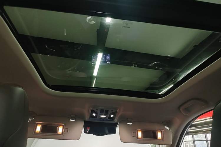 Used Haval F7 2020 2.0T Two-Wheel Drive i-Van Headliner