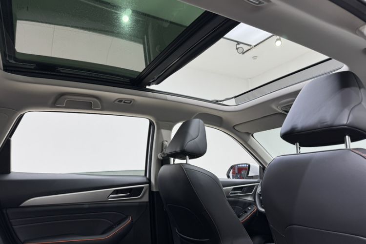 Used Haval F7 2020 1.5T Two-Wheel Drive iCool Headliner