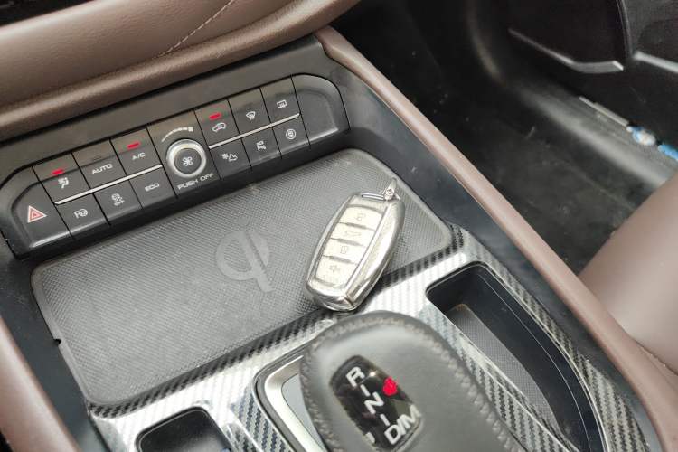 Used Haval F7 2020 2.0T All-Wheel Drive iJoy Interior 1