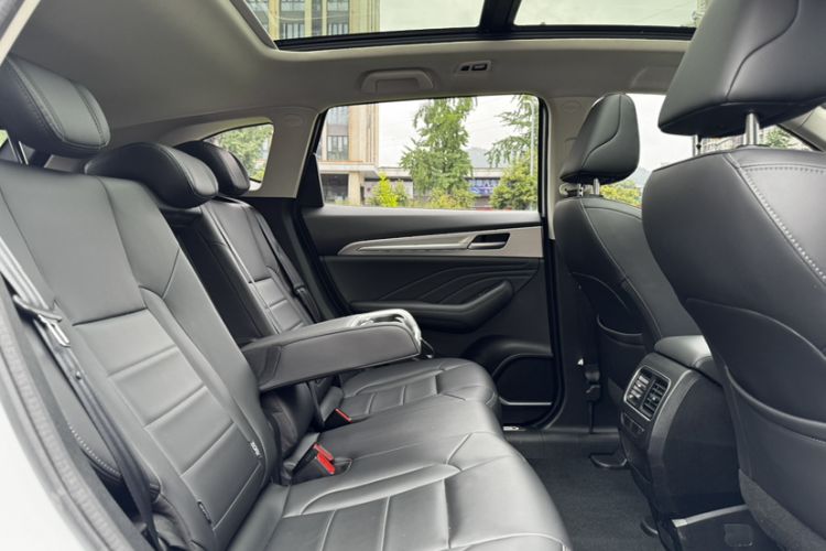 Used Haval F7 2020 2.0T Two-Wheel Drive i-Van Interior 1
