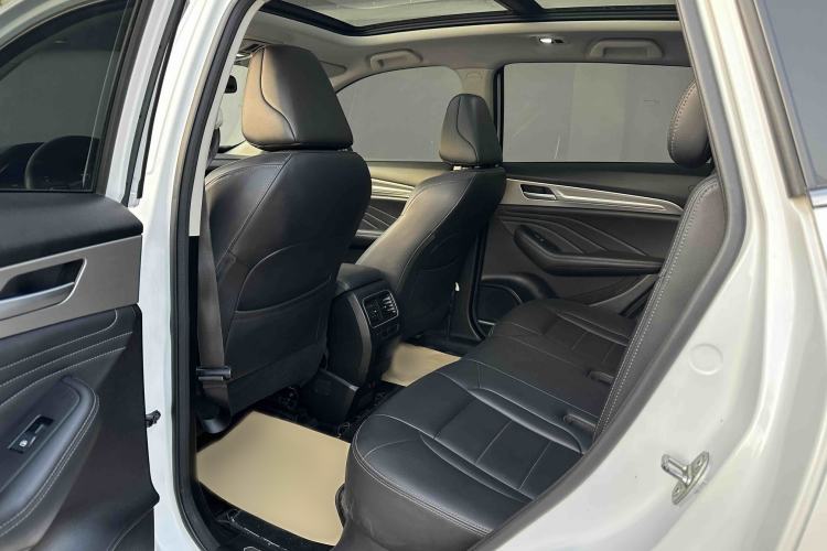 Used Haval F7 2020 2.0T All-Wheel Drive iJoy Interior 2