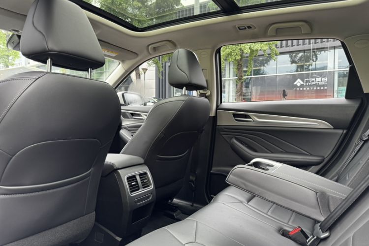 Used Haval F7 2020 2.0T Two-Wheel Drive i-Van Interior 3