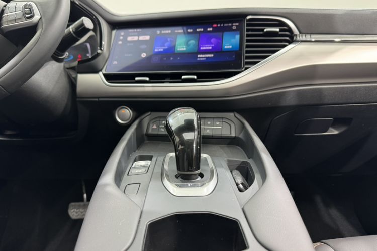 Used Haval F7 2020 1.5T Two-Wheel Drive iCool Interior 3