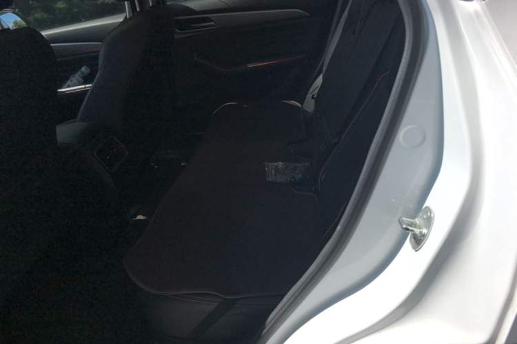 Used Haval F7 2020 2.0T Two-Wheel Drive i-Active Interior 4