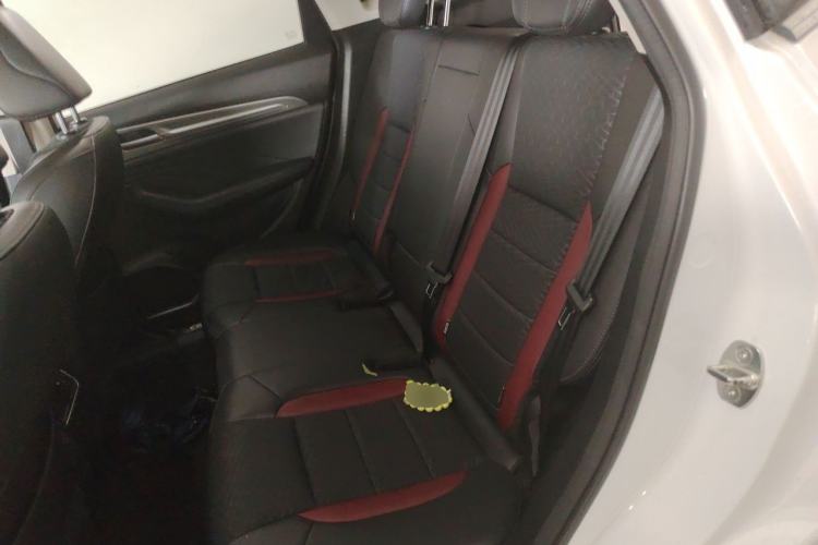 Used Haval F7 2020 1.5T Two-Wheel Drive iShow Interior 4