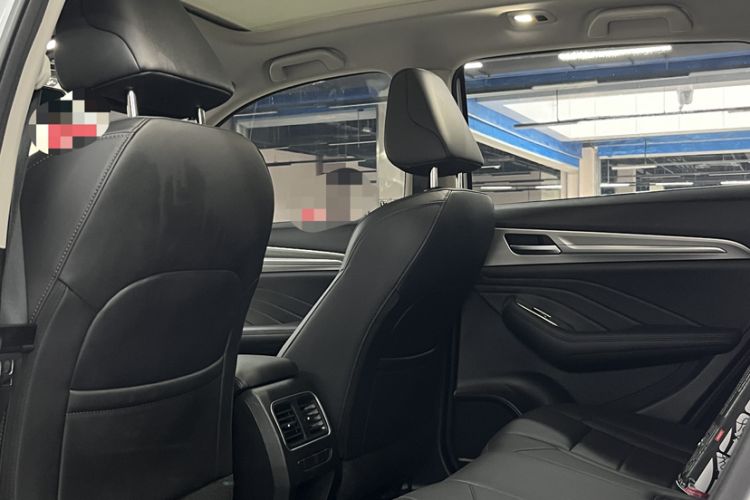 Used Haval F7 2020 1.5T Two-Wheel Drive i-Trend Interior 4