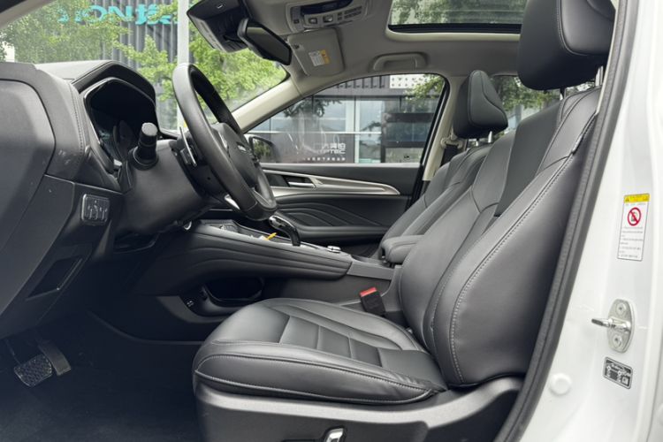 Used Haval F7 2020 2.0T Two-Wheel Drive i-Van Interior 5