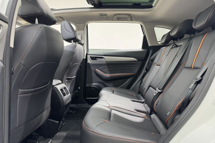 Used Haval F7 2020 1.5T Two-Wheel Drive iCool Interior 5
