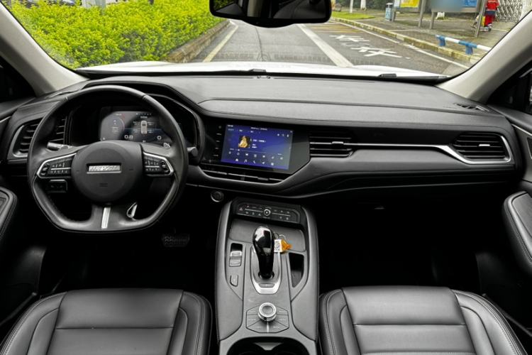 Used Haval F7 2020 2.0T Two-Wheel Drive i-Van Interior 6