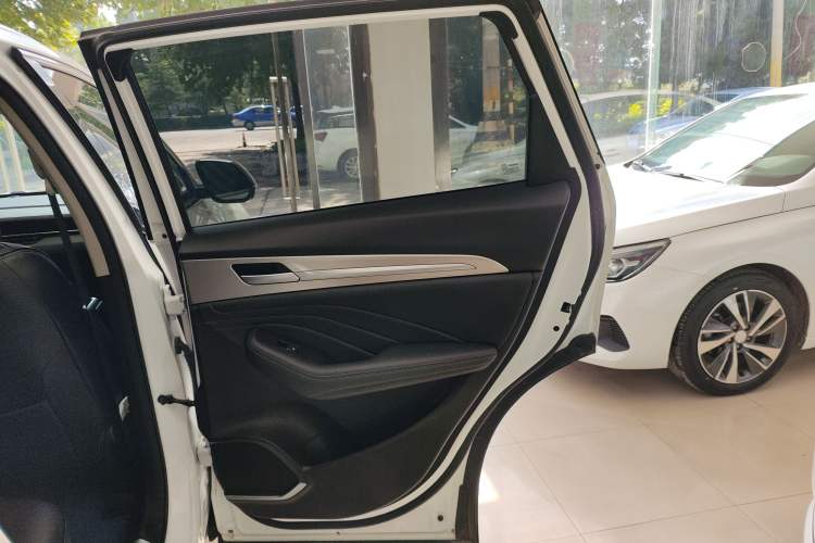 Used Haval F7 2020 1.5T Two-Wheel Drive i-Trend Interior 6