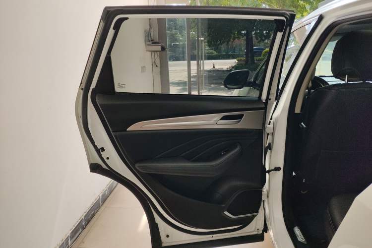 Used Haval F7 2020 1.5T Two-Wheel Drive i-Trend Interior 8