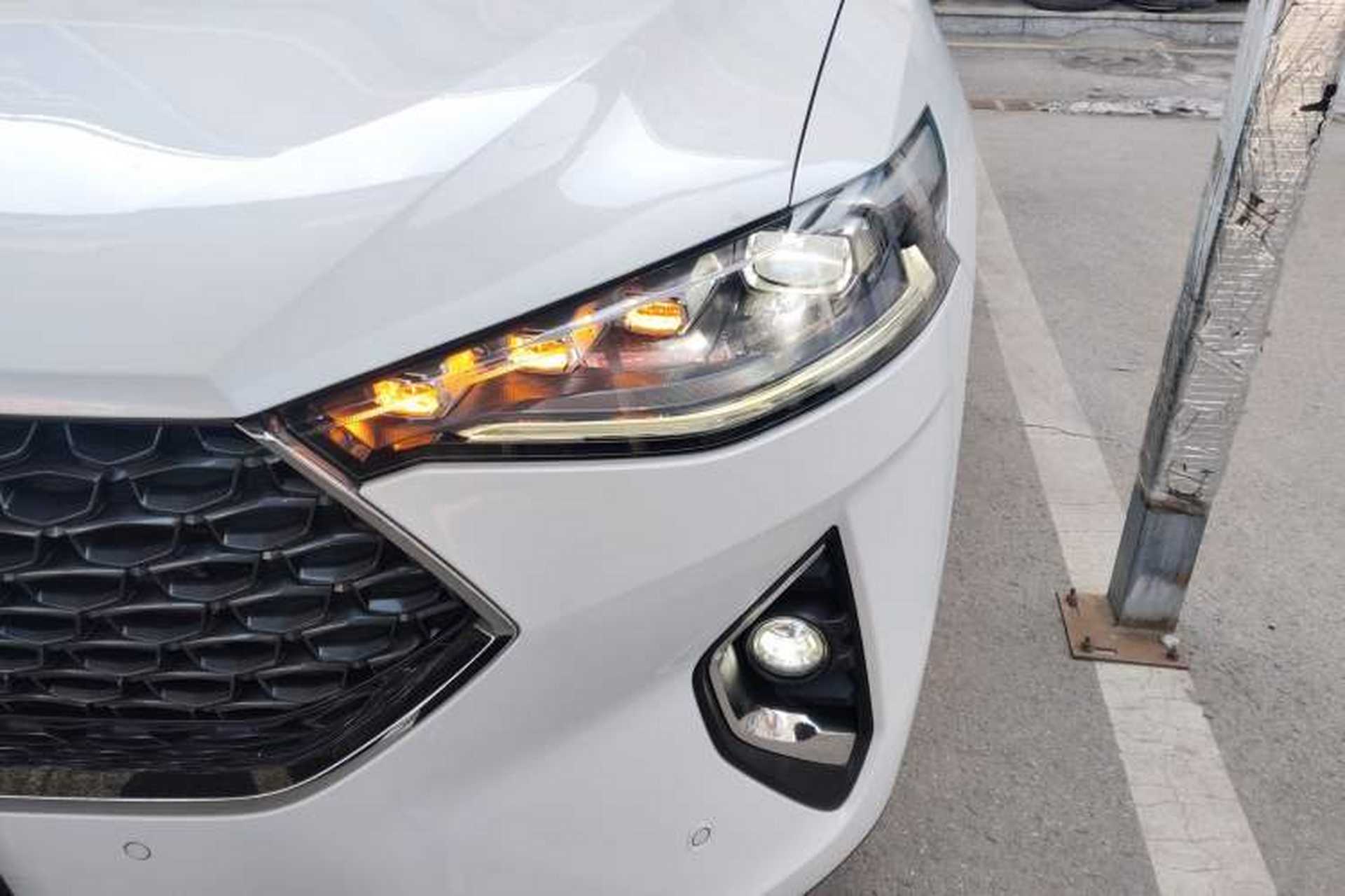 Used Haval F7 2020 2.0T Two-Wheel Drive i-Van Left Front Headlight