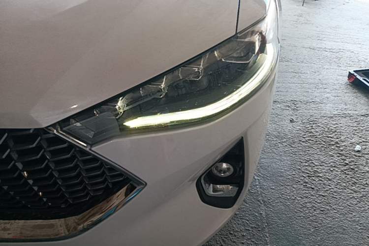 Used Haval F7 2020 1.5T Two-Wheel Drive i-Type Left Front Headlight
