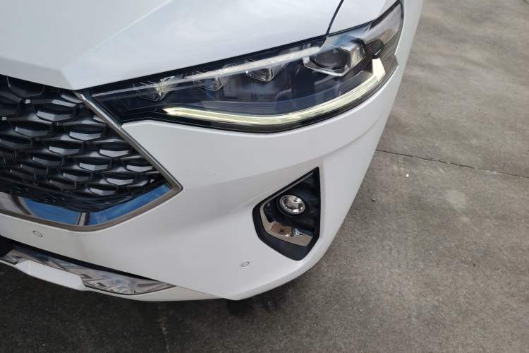 Used Haval F7 2020 2.0T Two-Wheel Drive i-Van Left Front Headlight