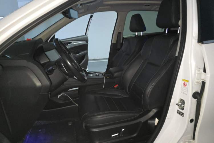 Used Haval F7 2020 2.0T Two-Wheel Drive i-Van Left Front Seat