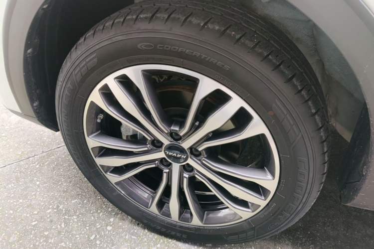 Used Haval F7 2020 2.0T Two-Wheel Drive i-Van Left Front Wheel Hub