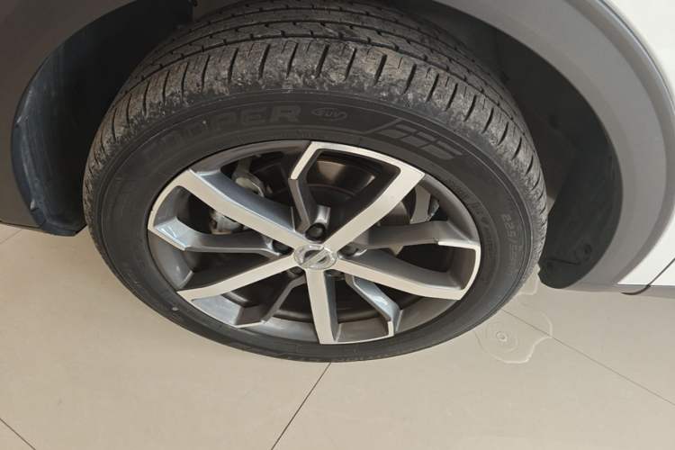 Used Haval F7 2020 1.5T Two-Wheel Drive i-Trend Left Front Wheel Hub