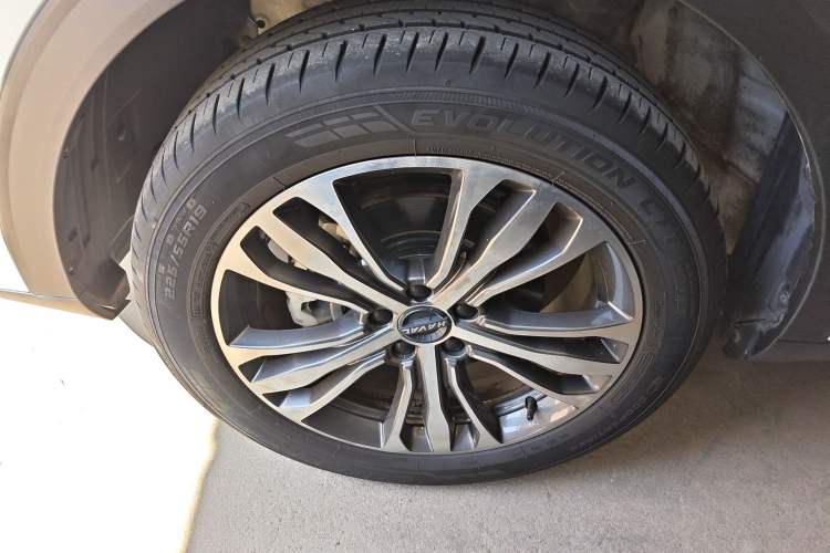 Used Haval F7 2020 2.0T Two-Wheel Drive i-Van Left Front Wheel Hub