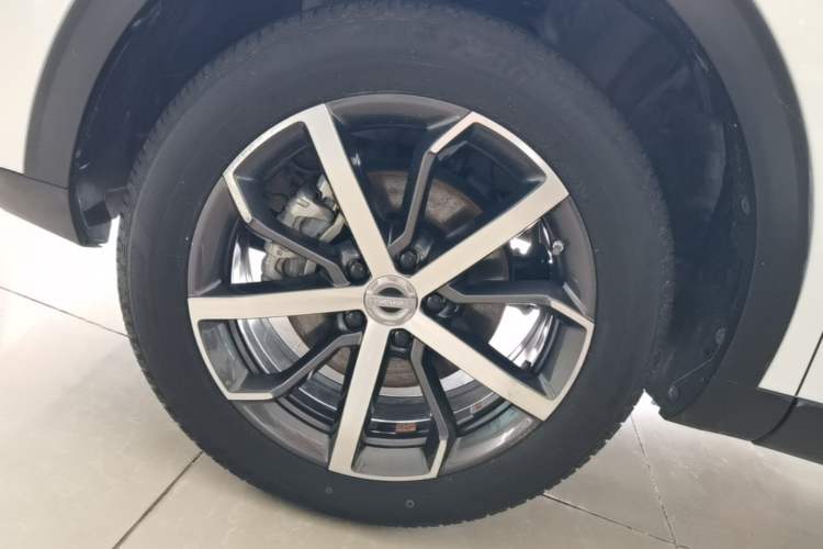 Used Haval F7 2020 1.5T Two-Wheel Drive i-Trend Left Front Wheel Hub