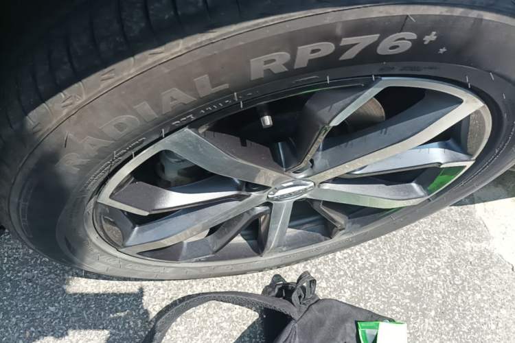 Used Haval F7 2020 1.5T Two-Wheel Drive i-Type Left Front Wheel Hub