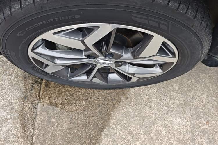 Used Haval F7 2020 1.5T Two-Wheel Drive i-Trend Left Front Wheel Hub